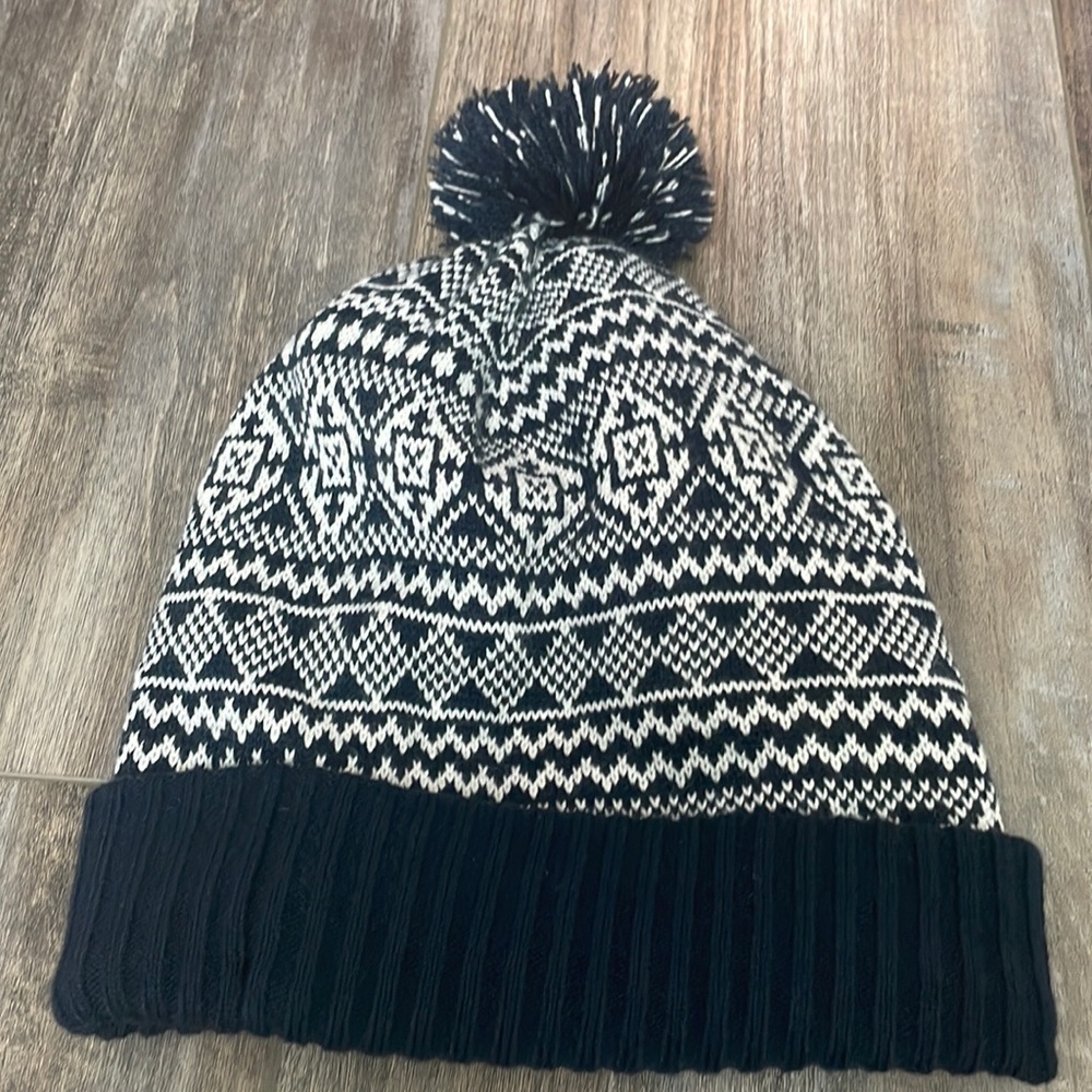 Lands' End Pompom Winter Beanie Hat Navy/White